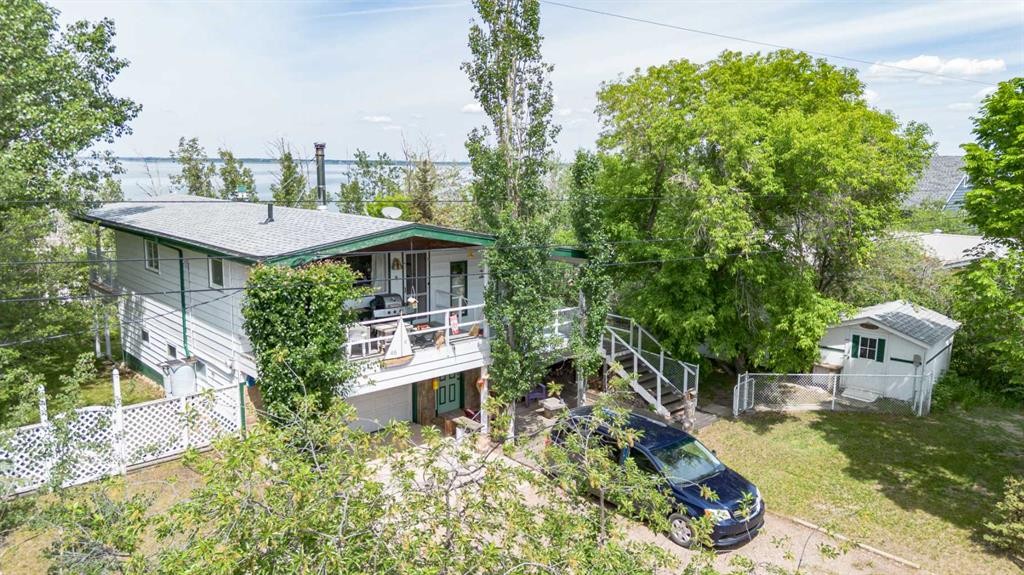 44 Lakeview Avenue, White Sands, AB