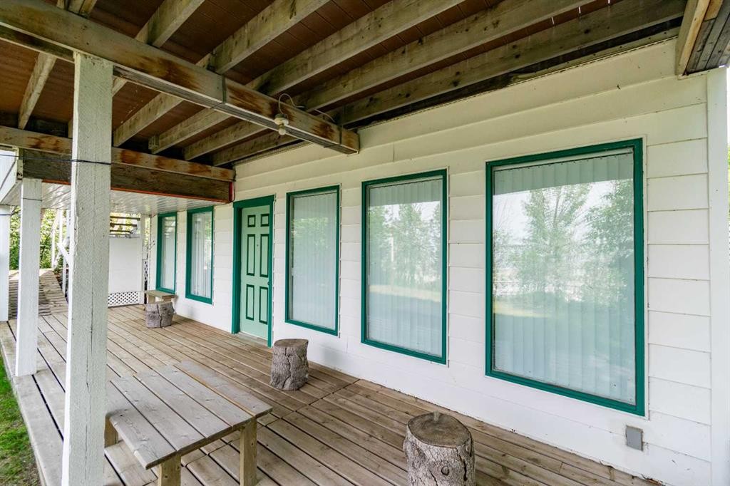 44 Lakeview Avenue, White Sands, AB