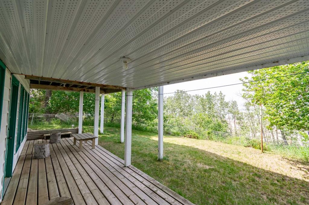 44 Lakeview Avenue, White Sands, AB