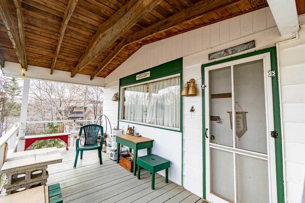 44 Lakeview Avenue, White Sands, AB