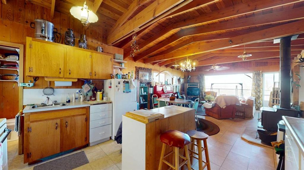 44 Lakeview Avenue, White Sands, AB