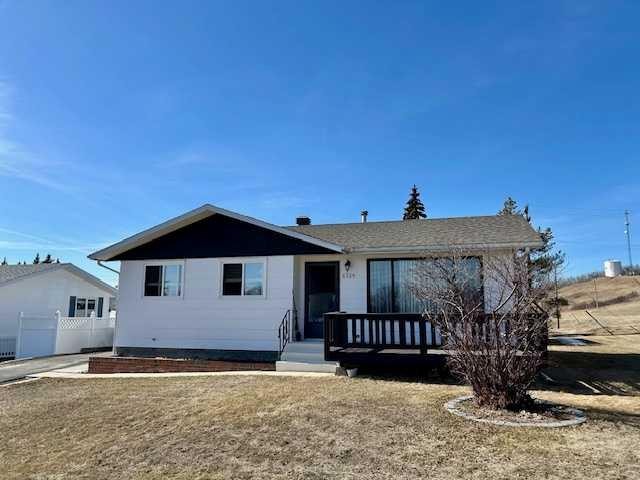 5324 54Th Street, Bashaw, AB - Outdoor