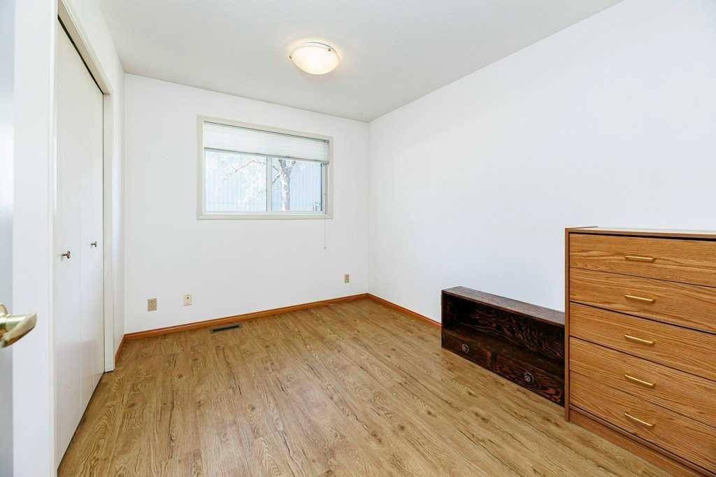 61-2816 Botterill Crescent, Red Deer, AB - Indoor Photo Showing Other Room