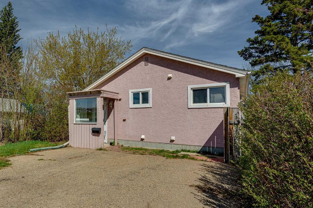 4212 C + E Trail, Lacombe, AB - Outdoor With Exterior