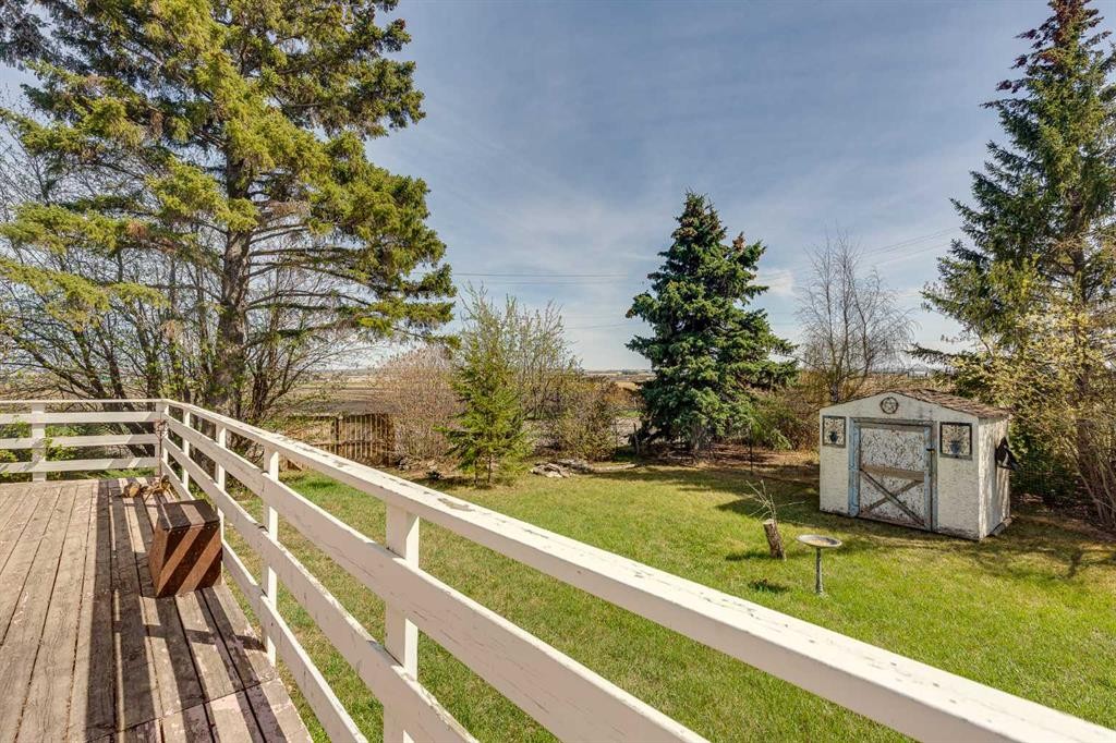 4212 C + E Trail, Lacombe, AB - Outdoor