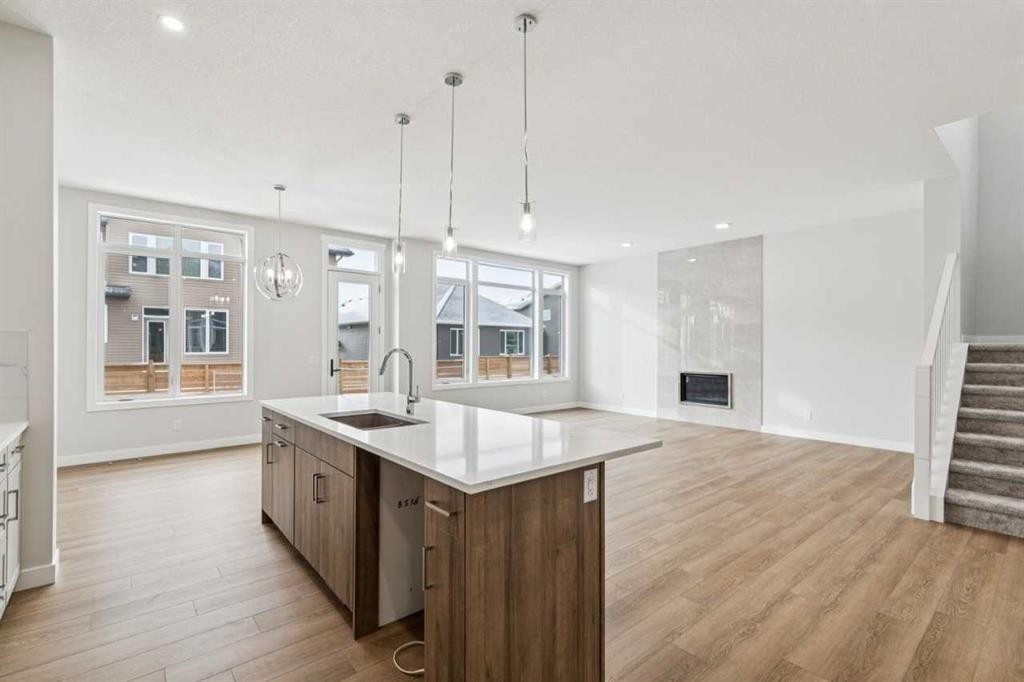 261 Dawson Wharf Crescent, Chestermere, AB - Indoor Photo Showing Kitchen With Upgraded Kitchen