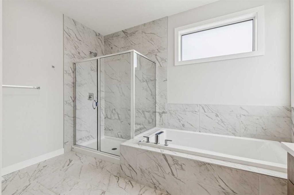 261 Dawson Wharf Crescent, Chestermere, AB - Indoor Photo Showing Bathroom