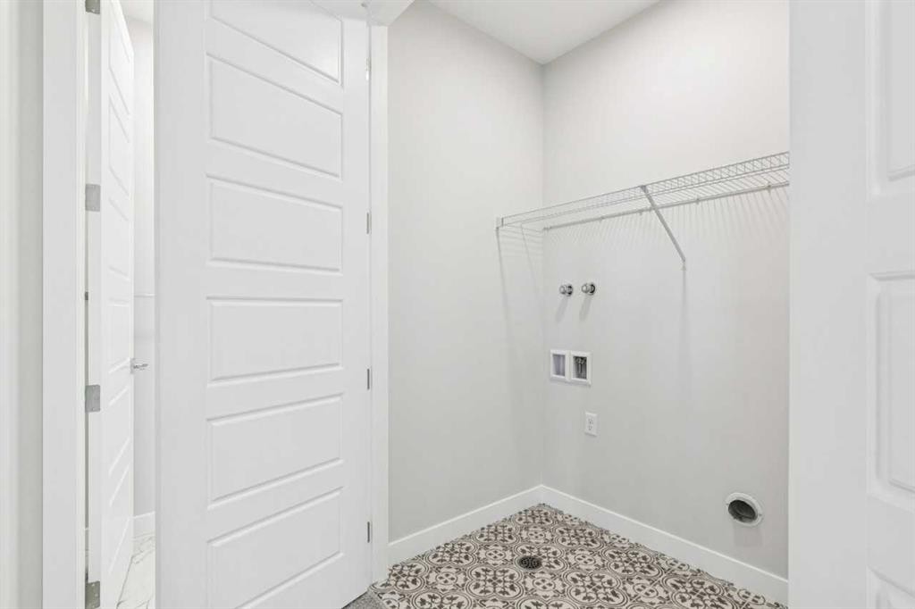261 Dawson Wharf Crescent, Chestermere, AB - Indoor Photo Showing Other Room