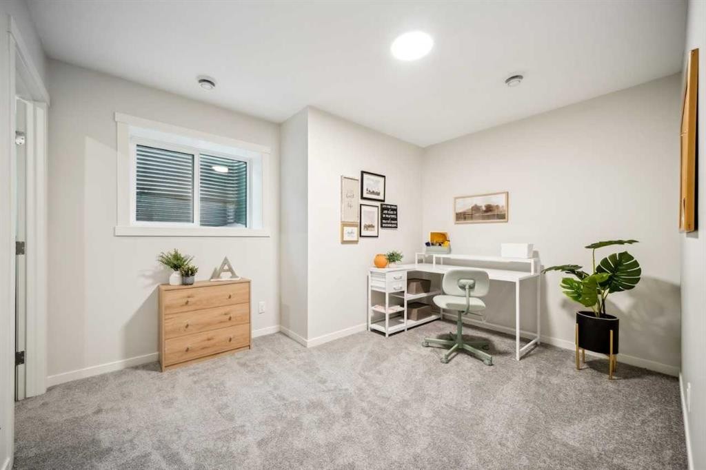 229 Vantage Drive, Cochrane, AB - Indoor