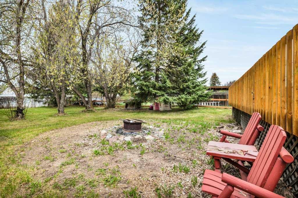 4809 32 Street, Mulhurst Bay, AB - Outdoor