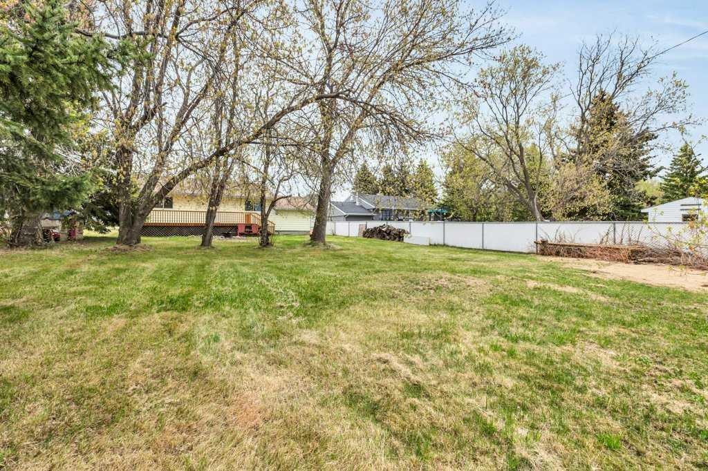 4809 32 Street, Mulhurst Bay, AB - Outdoor