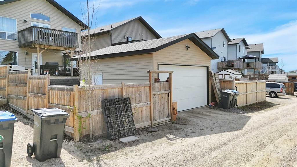 149 Bowman Circle, Sylvan Lake, AB - Outdoor With Deck Patio Veranda With Exterior