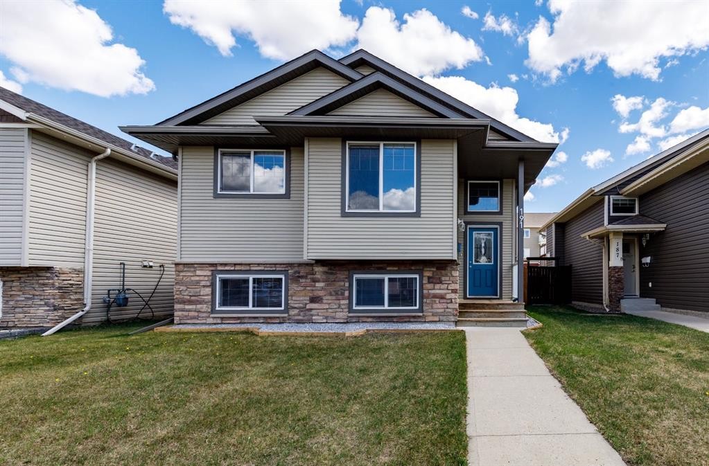 191 Timberstone Way, Red Deer, AB - Outdoor With Facade