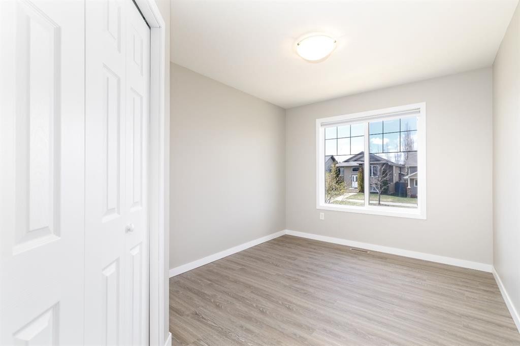 191 Timberstone Way, Red Deer, AB - Indoor Photo Showing Other Room