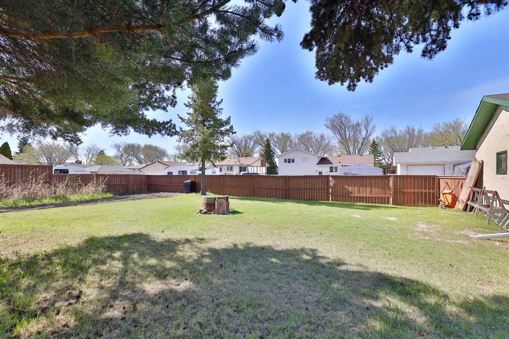 3305 Erickson Drive, Camrose, AB - Outdoor