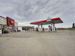 100-6701 53 Highway Ponoka, AB T4J 1K3