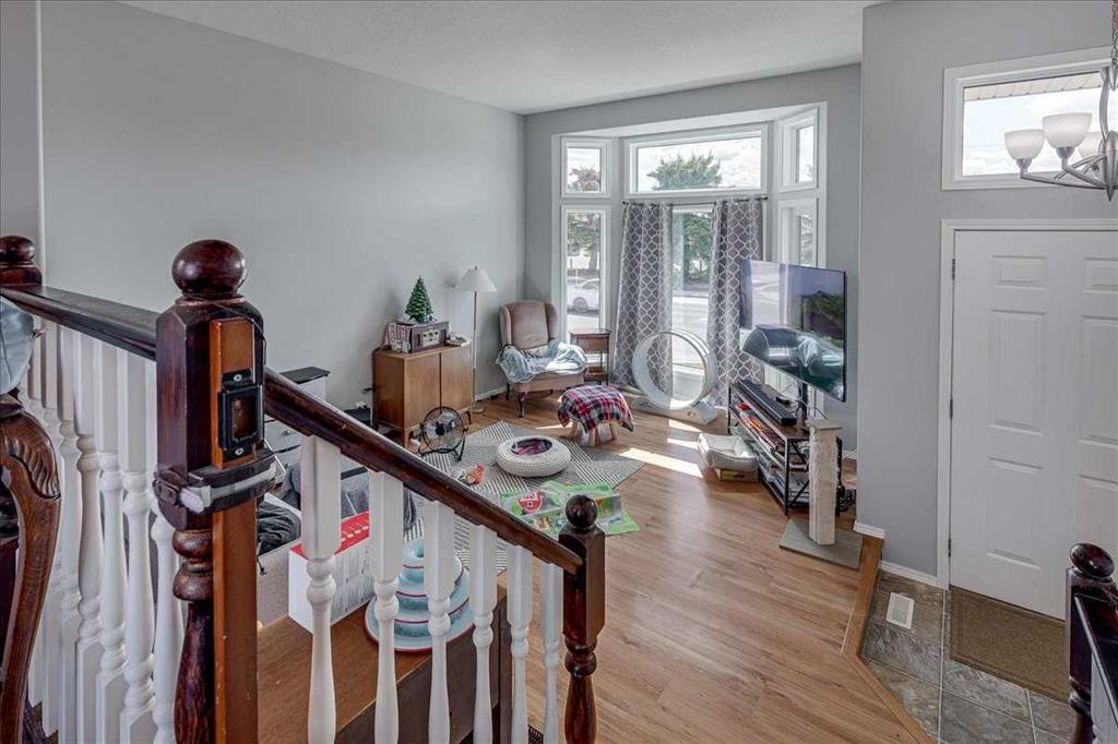 4 Harrison Road, Sylvan Lake, AB - Indoor Photo Showing Other Room