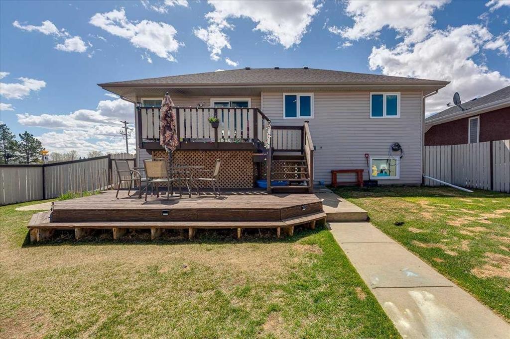 4 Harrison Road, Sylvan Lake, AB - Outdoor With Deck Patio Veranda