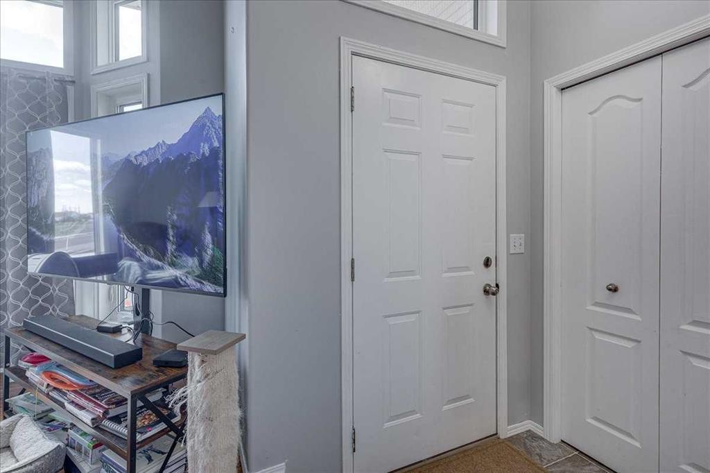 4 Harrison Road, Sylvan Lake, AB - Indoor Photo Showing Other Room