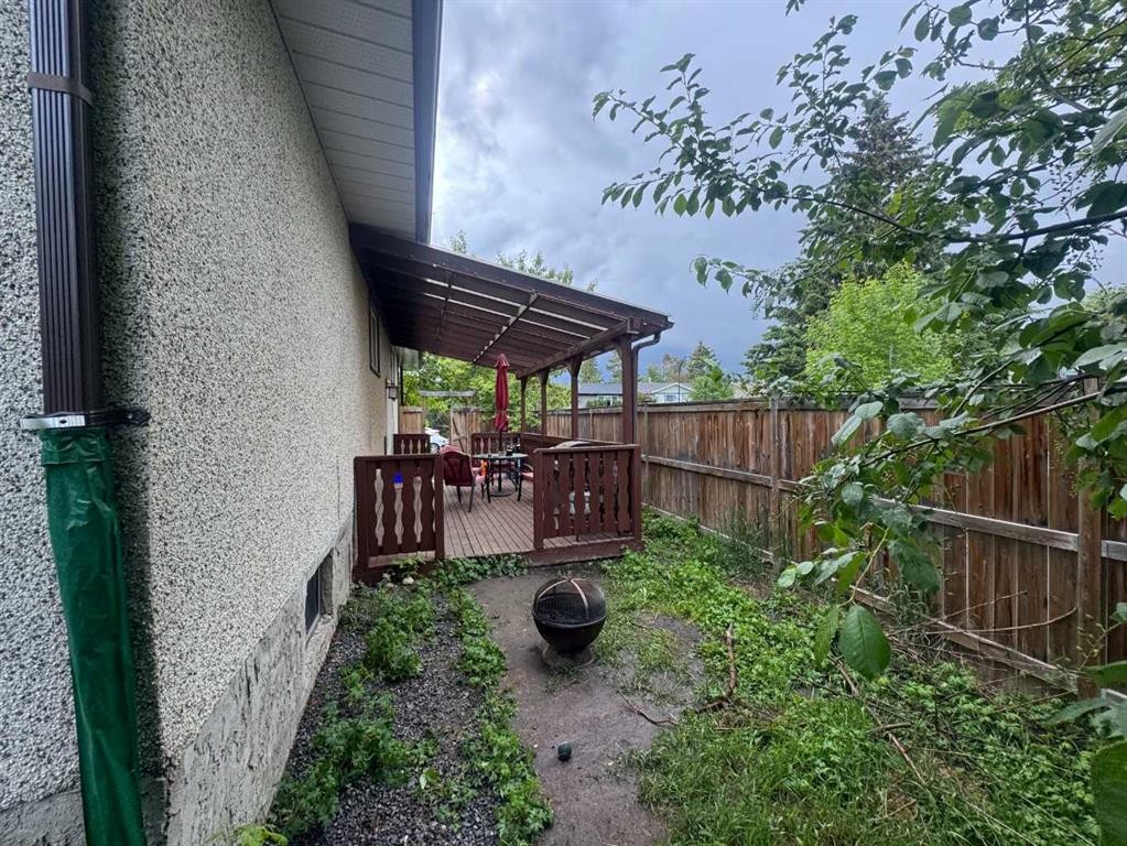 59 Nichols Crescent, Red Deer, AB