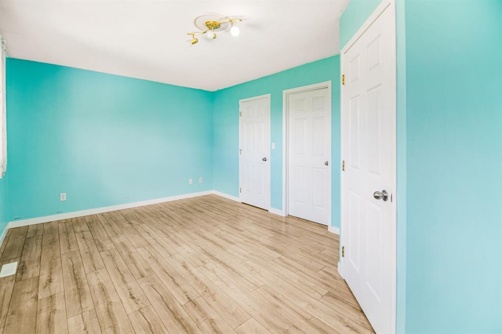 17-6300 Orr Drive, Red Deer, AB - Indoor Photo Showing Other Room