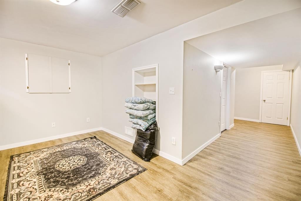 17-6300 Orr Drive, Red Deer, AB - Indoor Photo Showing Other Room