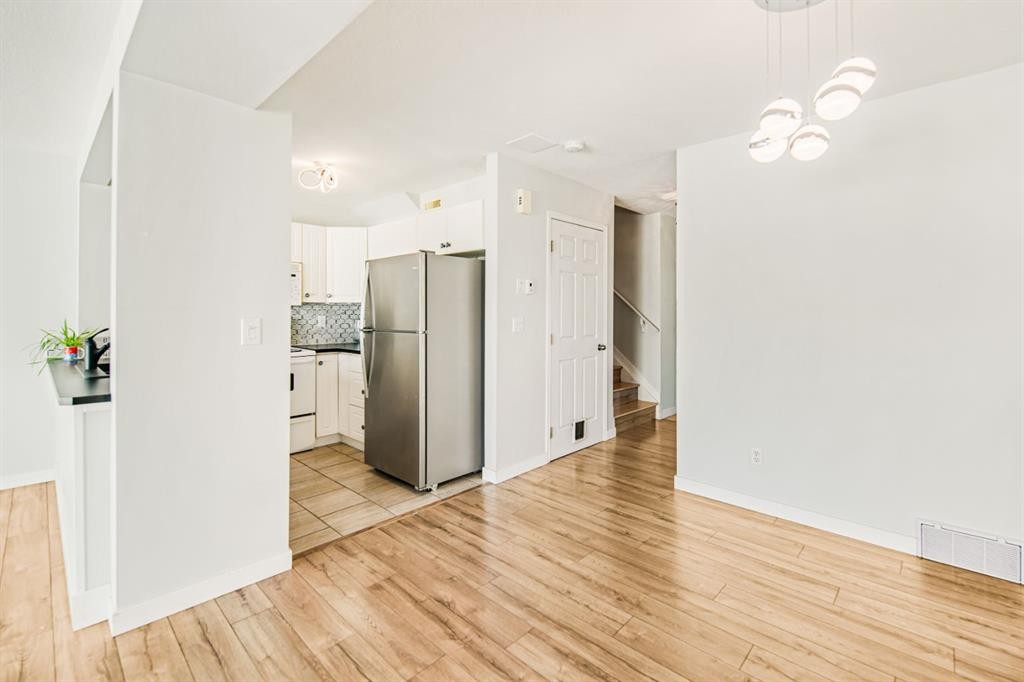 17-6300 Orr Drive, Red Deer, AB - Indoor