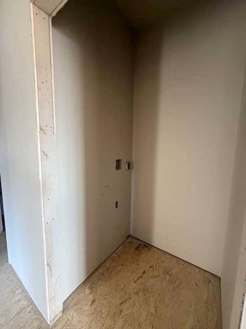 9 Gray Close, Sylvan Lake, AB - Indoor Photo Showing Other Room