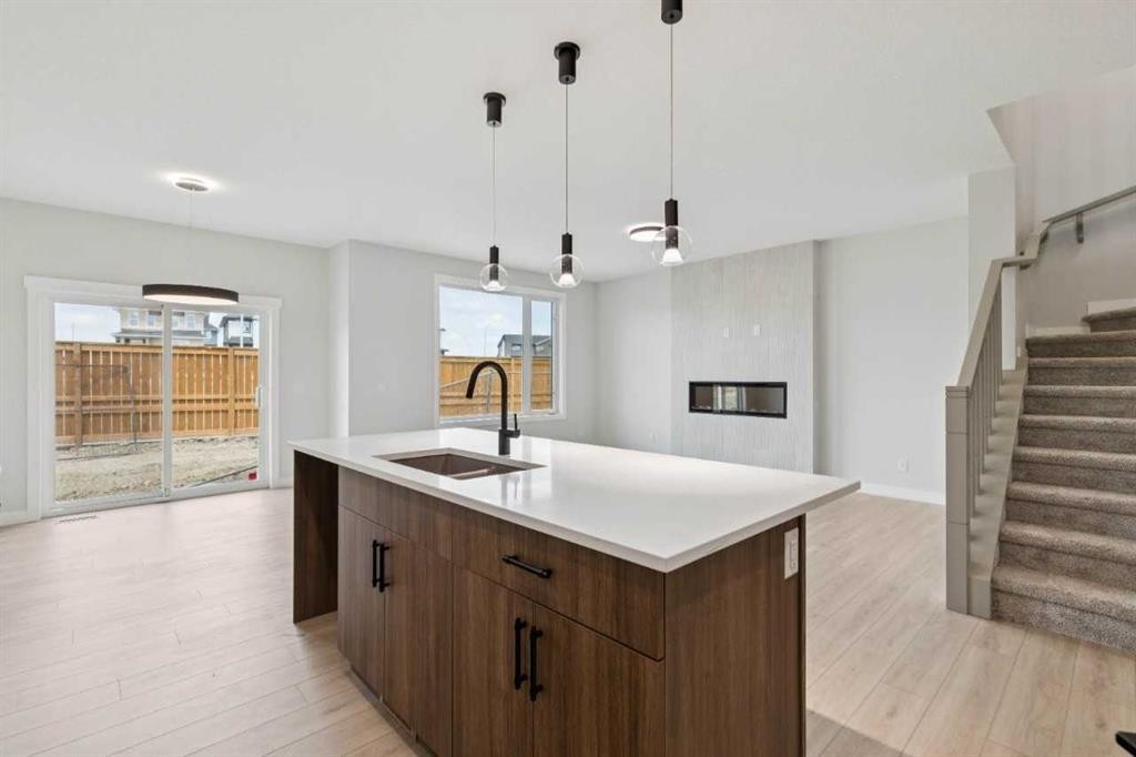271 Bridgeport Circle, Chestermere, AB - Indoor Photo Showing Kitchen With Double Sink
