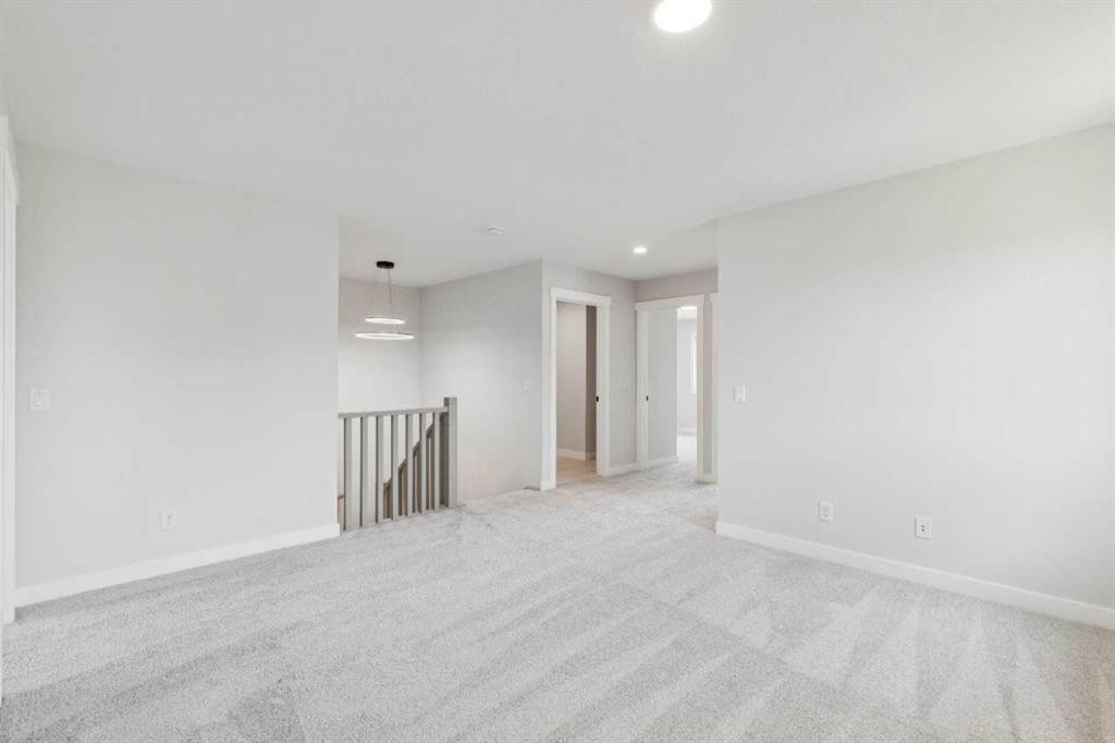 271 Bridgeport Circle, Chestermere, AB - Indoor Photo Showing Other Room
