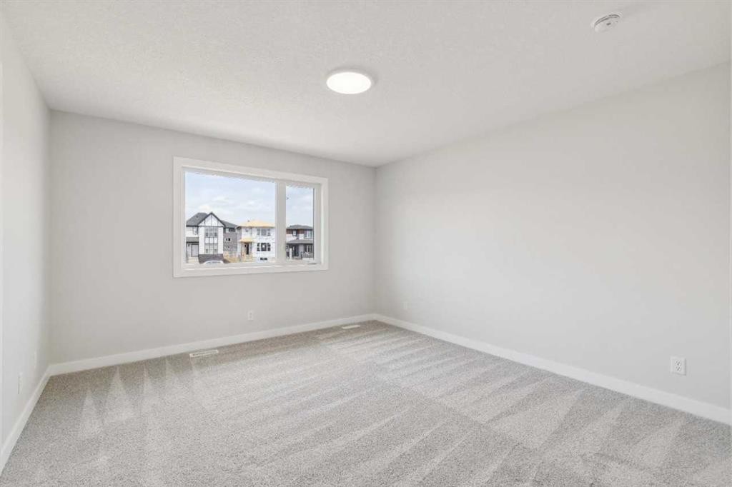271 Bridgeport Circle, Chestermere, AB - Indoor Photo Showing Other Room