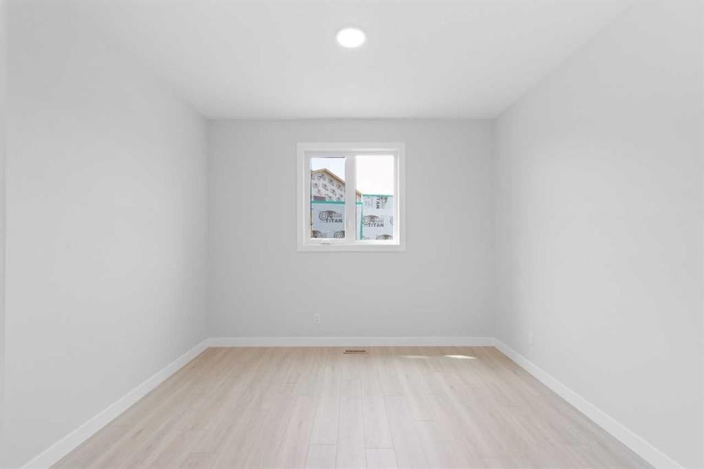 271 Bridgeport Circle, Chestermere, AB - Indoor Photo Showing Other Room