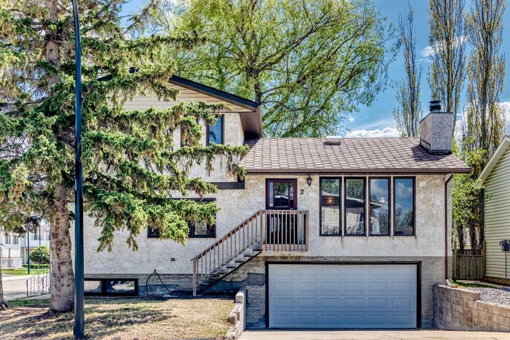 2 Nichols Crescent, Red Deer, AB - Outdoor