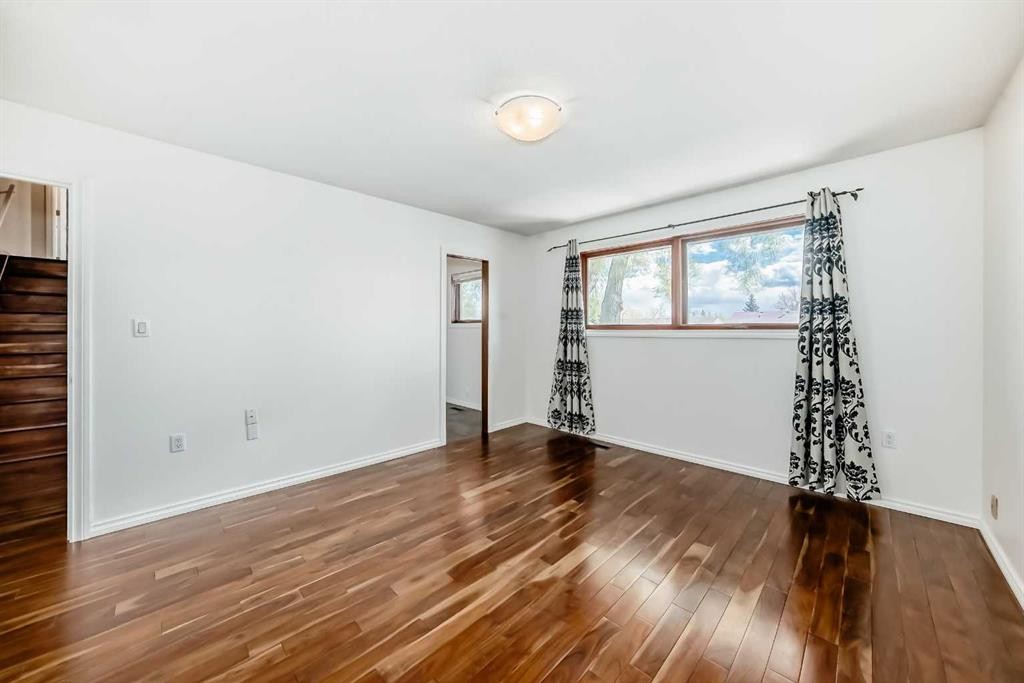 2 Nichols Crescent, Red Deer, AB - Indoor Photo Showing Other Room