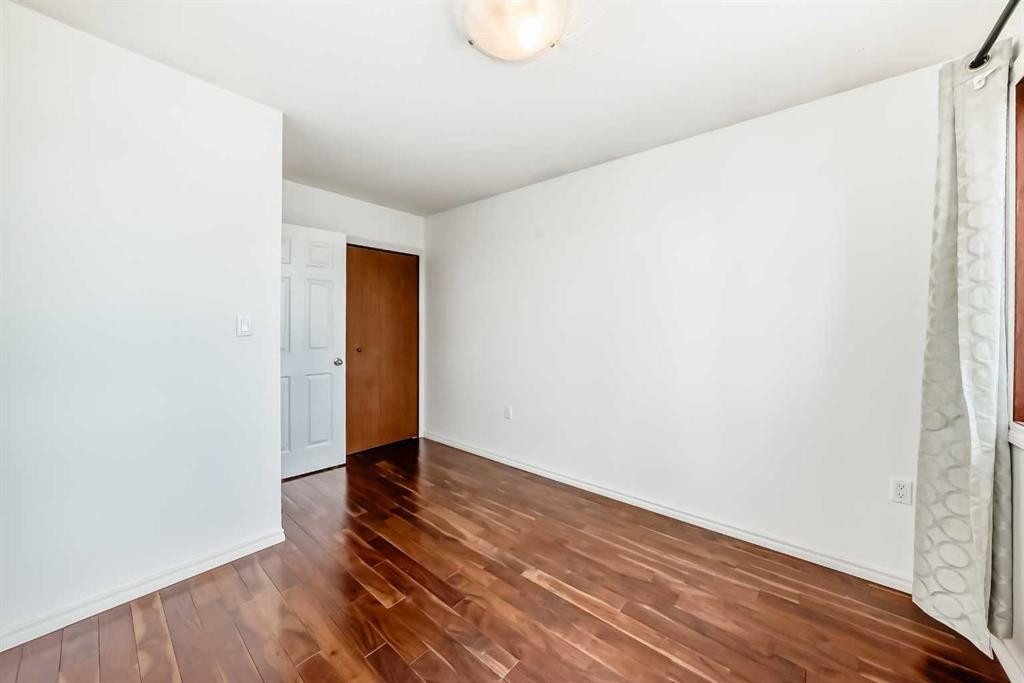 2 Nichols Crescent, Red Deer, AB - Indoor Photo Showing Other Room