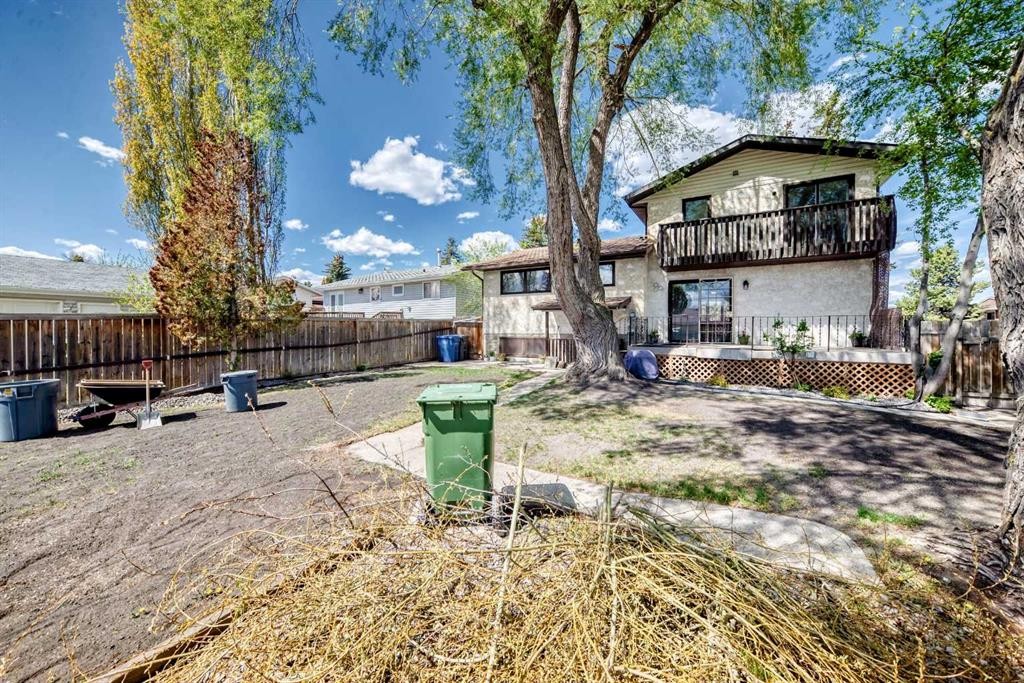 2 Nichols Crescent, Red Deer, AB - Outdoor With Deck Patio Veranda