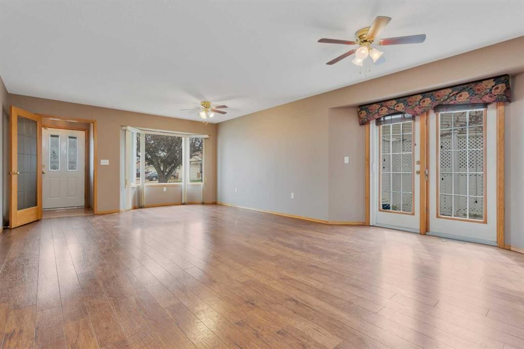 26 Dale Close, Red Deer, AB - Indoor