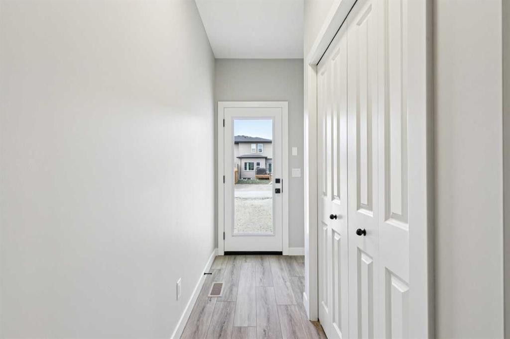 400 Fireside Drive, Cochrane, AB - Indoor Photo Showing Other Room
