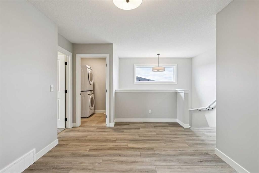 400 Fireside Drive, Cochrane, AB - Indoor Photo Showing Other Room