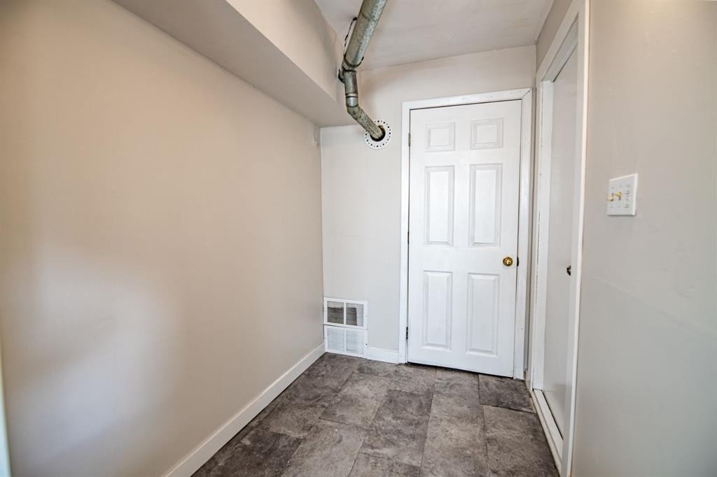 5903 56 Avenue, Red Deer, AB