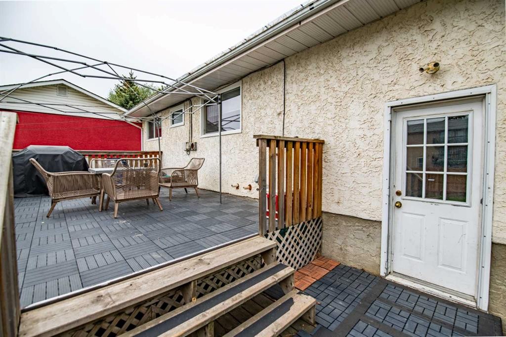 5903 56 Avenue, Red Deer, AB