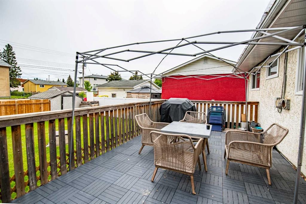 5903 56 Avenue, Red Deer, AB