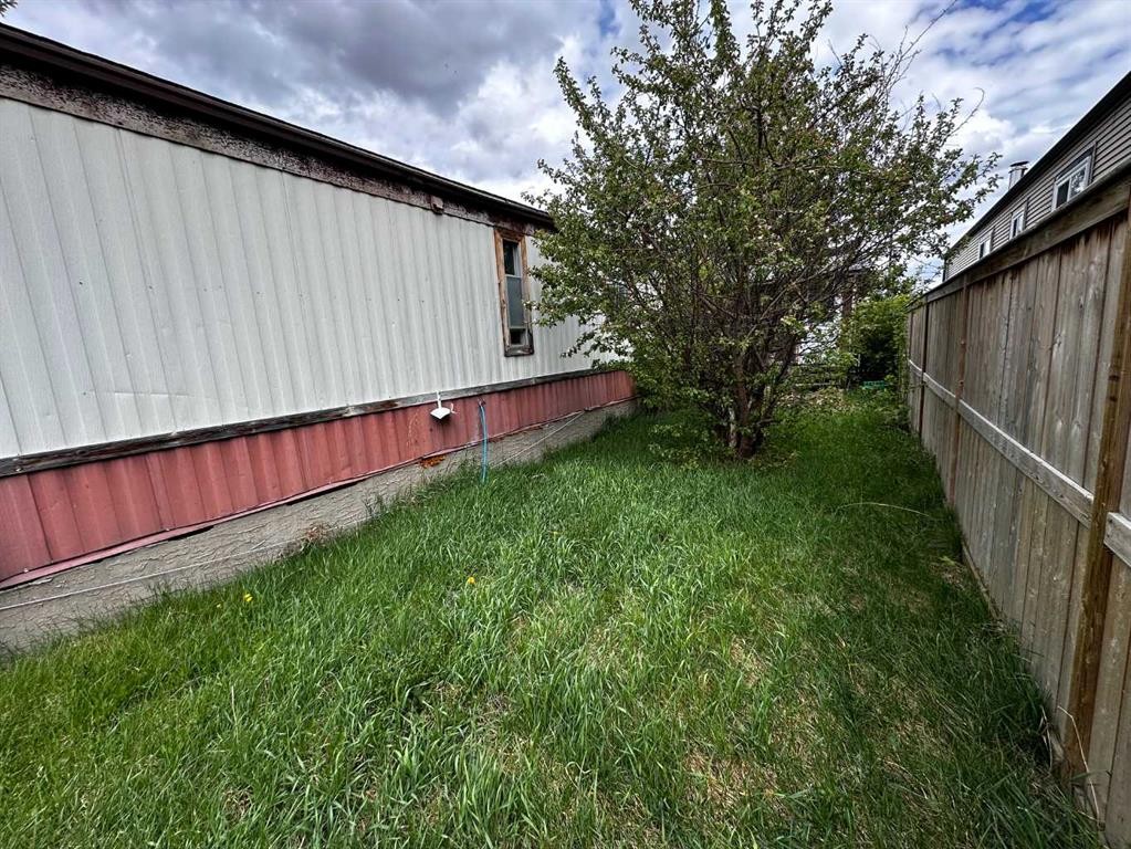68 Norby Crescent, Red Deer, AB - Outdoor
