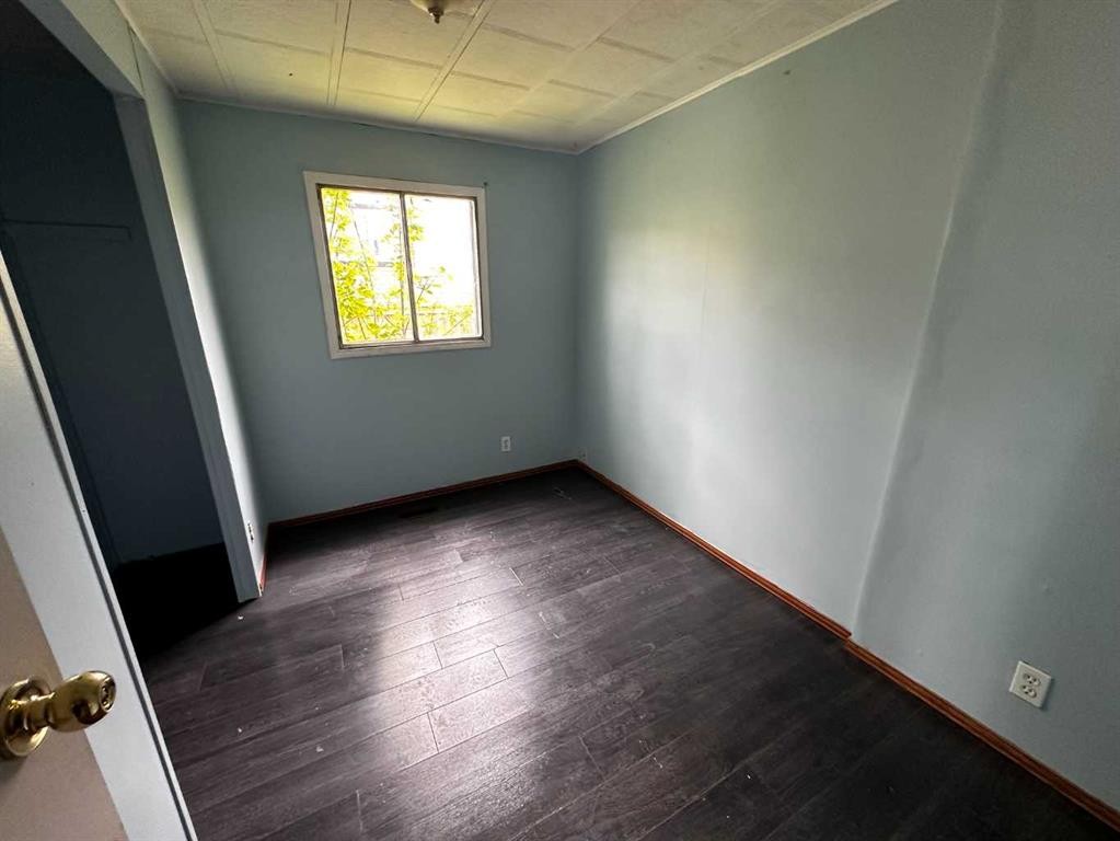 68 Norby Crescent, Red Deer, AB - Indoor Photo Showing Other Room