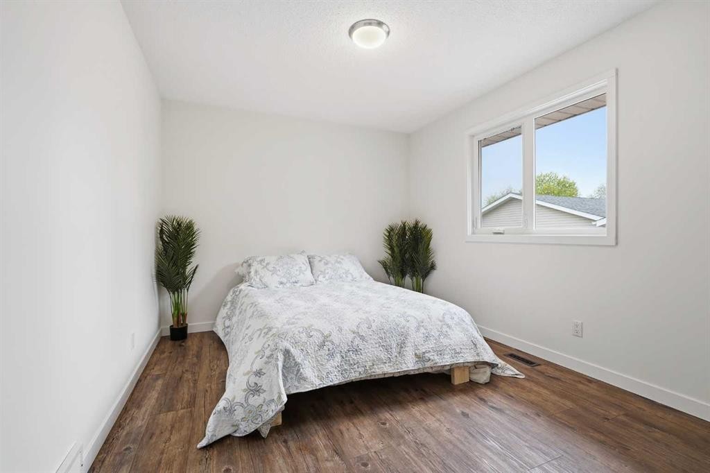 35 Ayers Avenue, Red Deer, AB