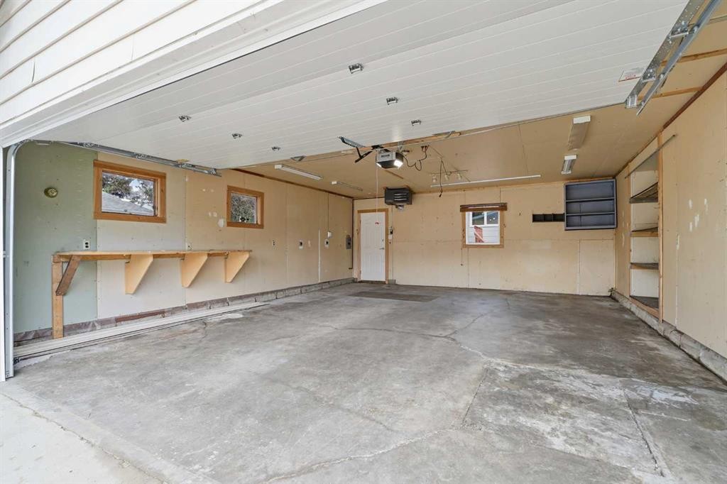 35 Ayers Avenue, Red Deer, AB