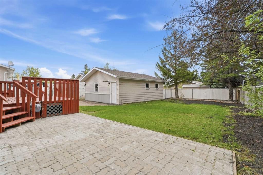 35 Ayers Avenue, Red Deer, AB