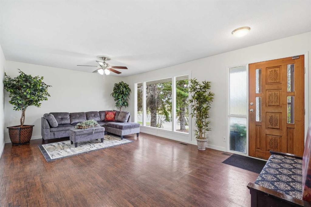 35 Ayers Avenue, Red Deer, AB