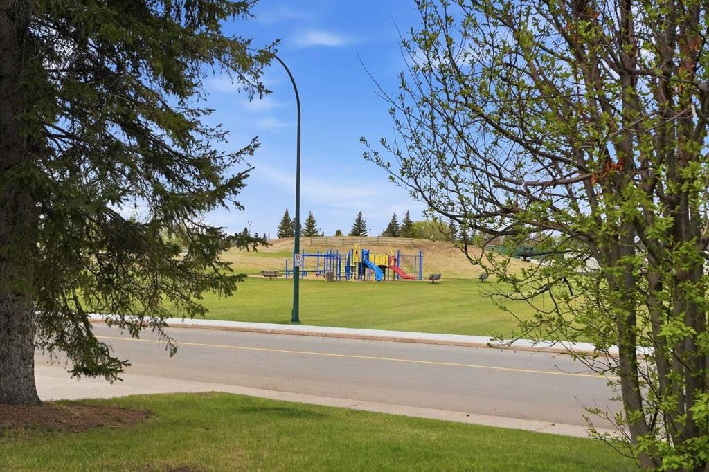 35 Ayers Avenue, Red Deer, AB