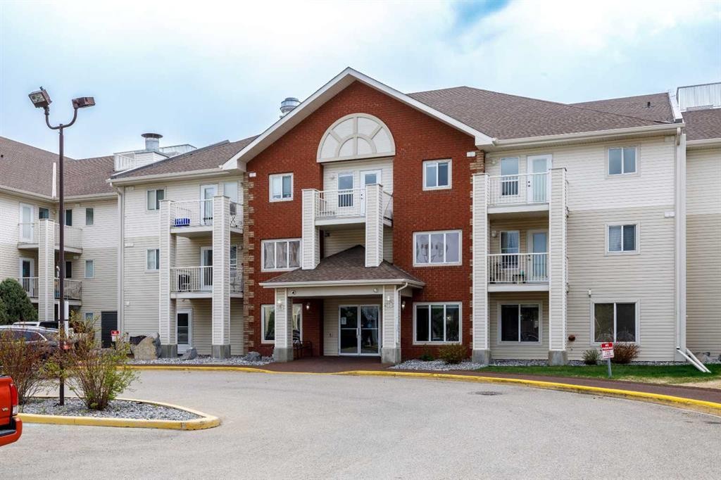 326-56 Carroll Crescent, Red Deer, AB - Outdoor With Balcony With Facade